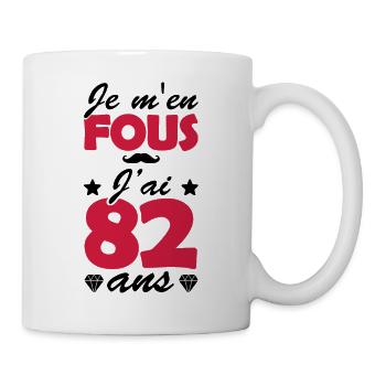 je m en fous j ai 82 ans / t-shirt 82 ans - Mug blanc - blanc - Droite