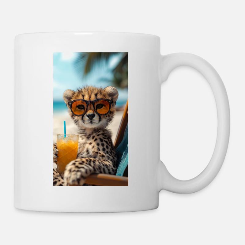 Cheetah with relaxed beach mood - Mug - white