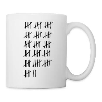 tage_zaehlen_82 - Tasse - Weiß - Rechts