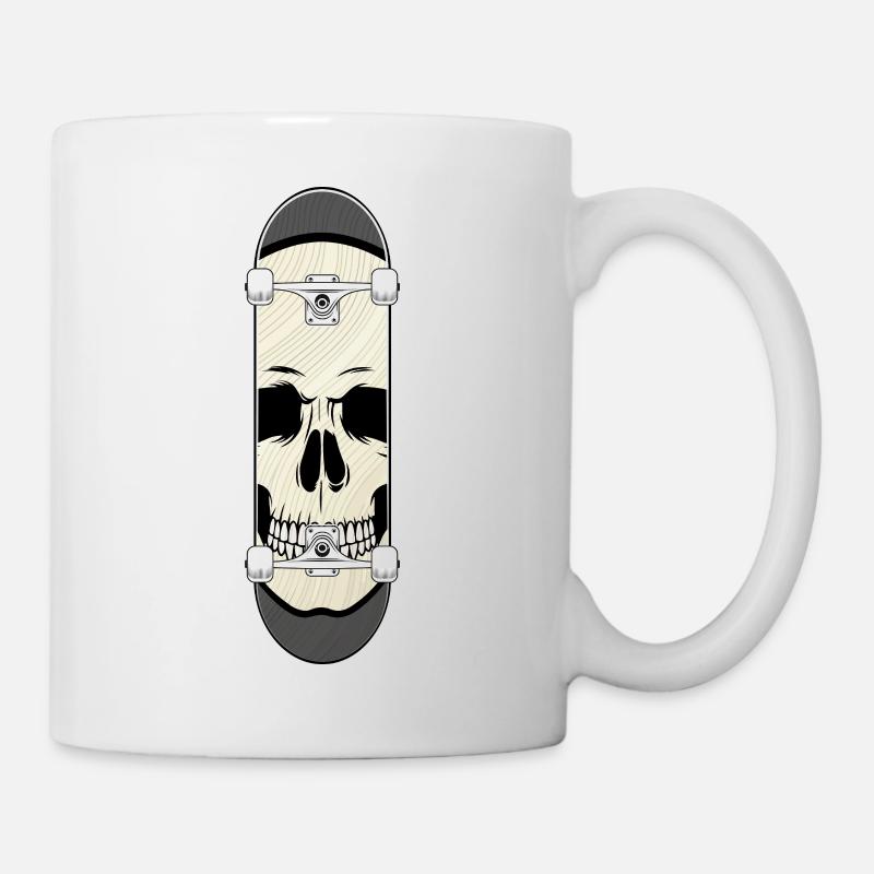 Crâne sur skateboard – Monochrome - Mug blanc - blanc