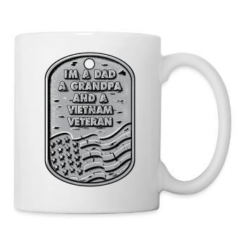 Ich bin ein Vater, ein Großvater und ein Vietnam-Veteranenhemd - Tasse - Weiß - Rechts