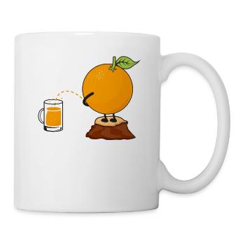 Freche Orange bei der Herstellung von Orangensaft - Tasse - Weiß - Rechts