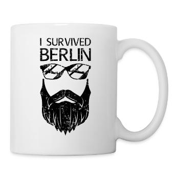 I Survived Berlin Hipster Bart Sonnenbrille - Tasse - Weiß - Rechts