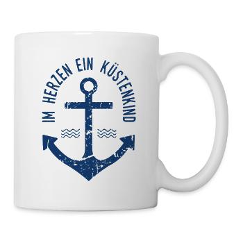 Im Herzen ein Küstenkind - Tasse - Weiß - Rechts