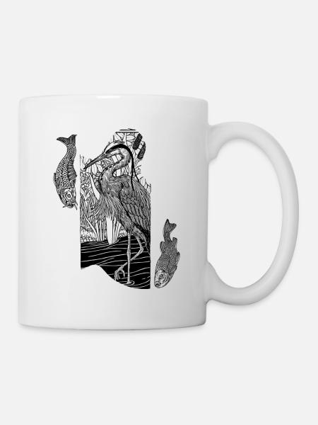 Angeln am See, Reiher im Schilf mit Fischen - Tasse - Weiß