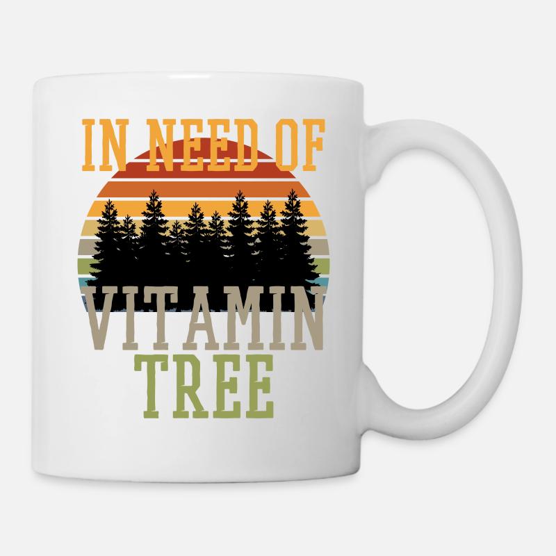 Waldbaden Waldliebe Spruch VITAMIN TREE Wald Bäume - Tasse - Weiß