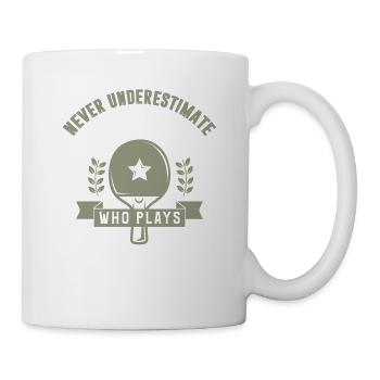 Unterschätzen Sie niemals einen alten Mann, der Ping Pong spielt - Tasse - Weiß - Rechts