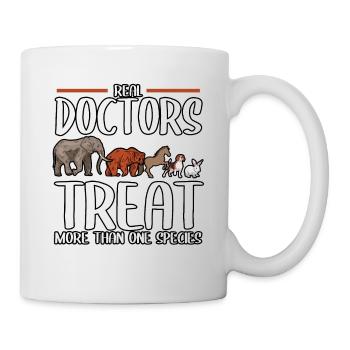 Les vrais médecins vétérinaires traitent plus d’un - Mug blanc - blanc - Droite