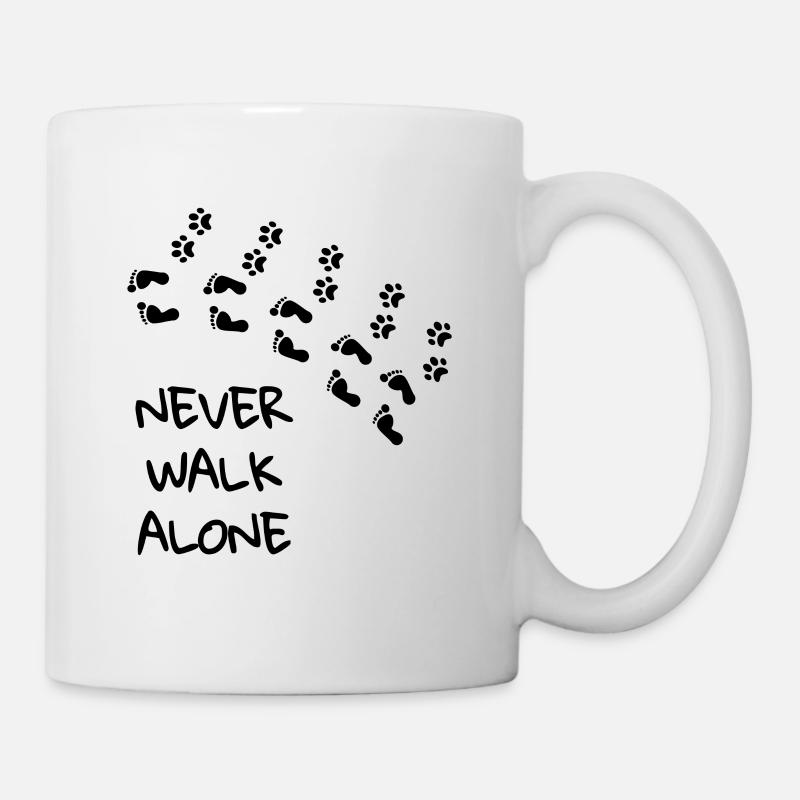 Ne marche jamais seul - empreinte de chien cadeau - Mug blanc - blanc