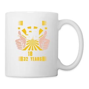 Je n’ai pas 50 ans, j’en ai 18 avec 32 ans d’expérience - Mug blanc - blanc - Droite