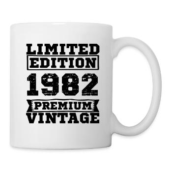 Vintage 1982 funny Birthday Quotes 40 Years 1982 - Mug - white - Right