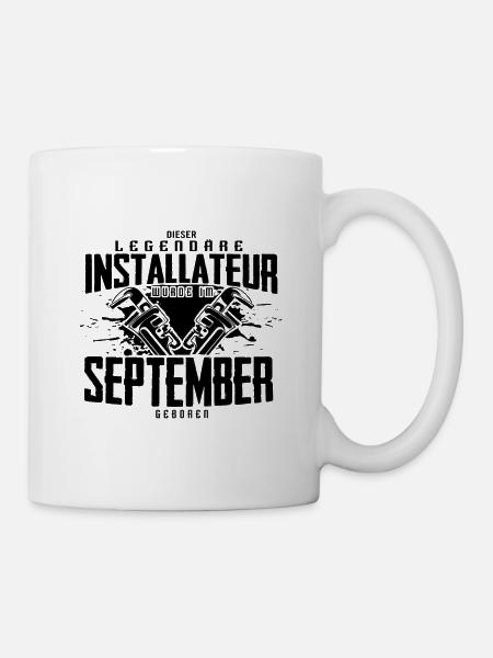 Legendärer Installateur im September geboren - Tasse - Weiß