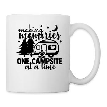 Camping Erinnerungen Wandershirt - Tasse - Weiß - Rechts
