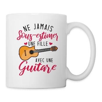 Ne jamais sous estimer une fille avec une guitare - Mug blanc - blanc - Droite