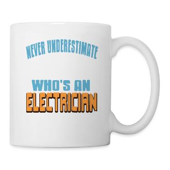 Never Underestimate Old Man Who's AN Electrician - Tasse - Weiß - Rechts