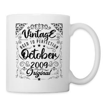 Vintage BORN IN OCTOBER 2009- anniversary gift. - Mug blanc - blanc - Droite