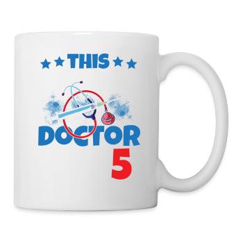 Ce futur médecin a maintenant 5 docteurs enfant 5. - Mug blanc - blanc - Droite