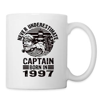 Never Underestimate Captain born in 1997 - Tasse - Weiß - Rechts