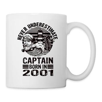 Never Underestimate Captain né en 2001 - Mug blanc - blanc - Droite