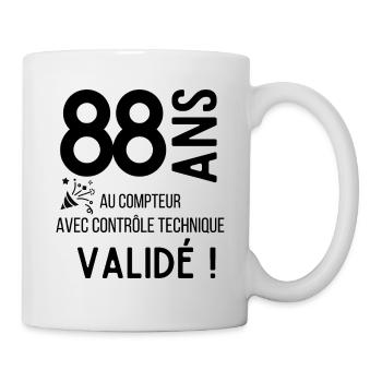 88 ans au compteur validée - Mug blanc - blanc - Droite