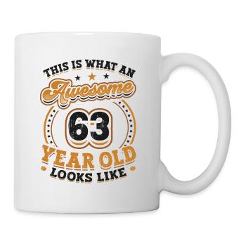Voilà à quoi ressemble un grand homme de 63 ans. - Mug blanc - blanc - Droite