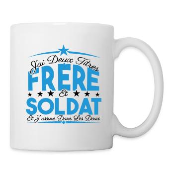 J'ai deux titres frère et Soldat. Cadeau. - Mug blanc - blanc - Droite