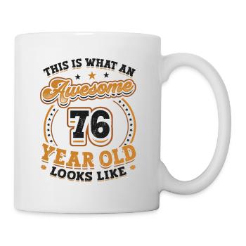 Voilà à quoi ressemble un grand homme de 76 ans. - Mug blanc - blanc - Droite