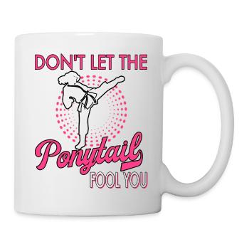 Karate Taekwondo Mädchen Frauen Karate Kick - Tasse - Weiß - Rechts