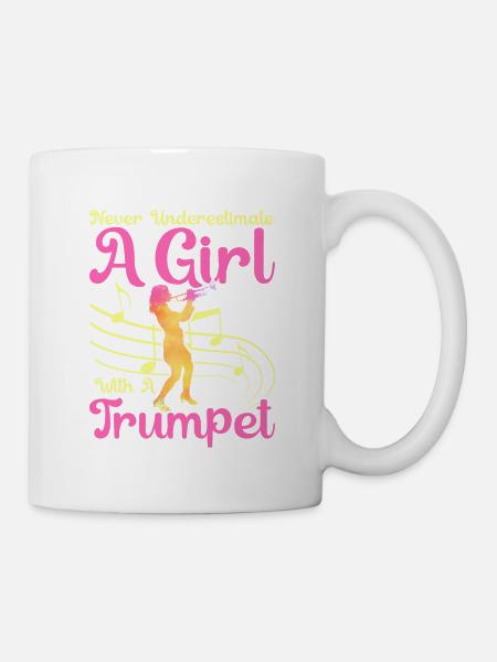 Never Underestimate A Girl With A Trumpet Trumpete - Tasse - Weiß