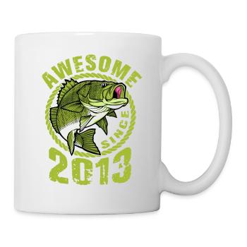 Awesome since 2013. Angel, Angler Geburtstag - Tasse - Weiß - Rechts