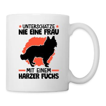 Unterschätze nie eine Frau mit Harzer Fuchs - Tasse - Weiß - Rechts
