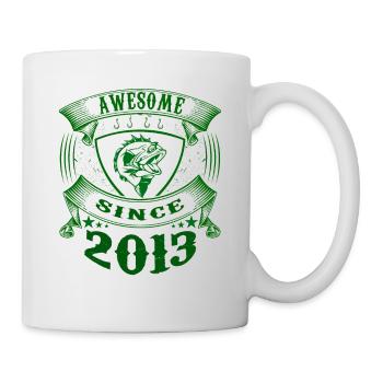 Awesome since 2013. Angel, Angler Geburtstag - Tasse - Weiß - Rechts
