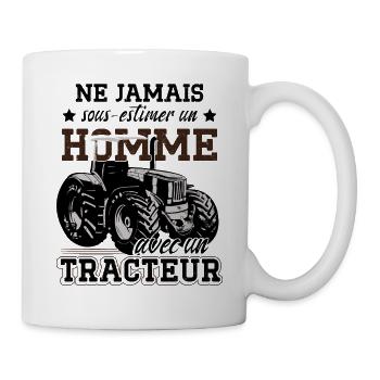 Ne Jamais Sous-Estimer Un Homme Avec Un Tracteur - Mug blanc - blanc - Droite