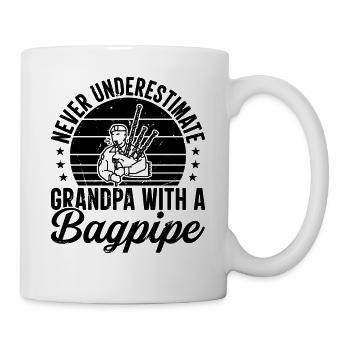Ne sous-estimez jamais grand-père avec une cornemuse - Bagpi - Mug blanc - blanc - Droite