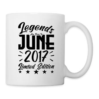 Geboren Juni 2017 Geburtstagsgeschenk 2017. - Tasse - Weiß - Rechts