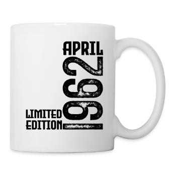 Geschenk April 1962. Geburtstag April 1962. April. - Tasse - Weiß - Rechts