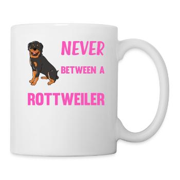 Ne vous tenez jamais entre une femme et son rottweiler - Mug blanc - blanc - Droite