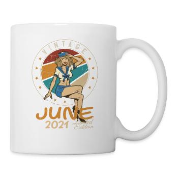 Vintage 2021 - Born In June 2021 - Mug - white - Right