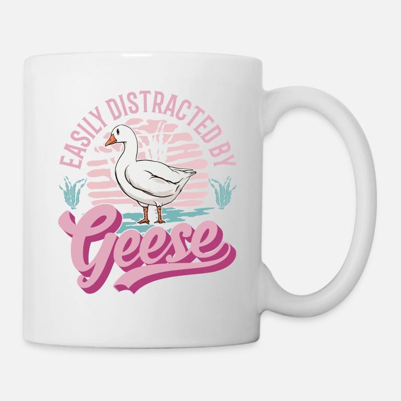 Easily distracted by Geese Gänsezüchter Gänse - Mug - white