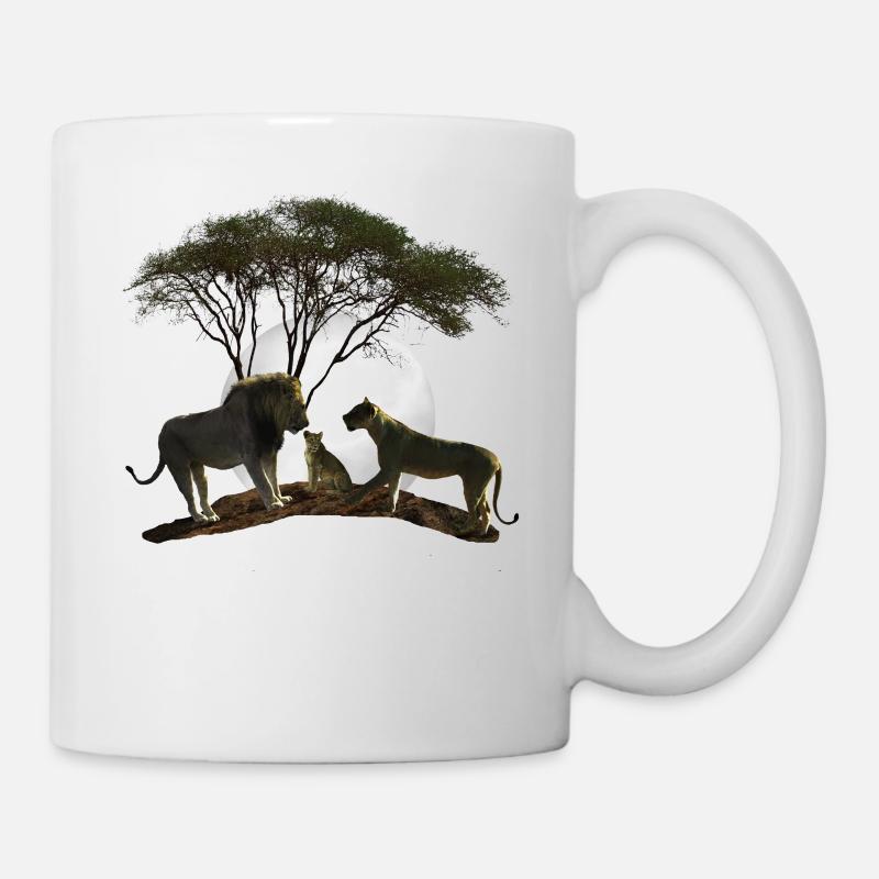 Des lions au clair de lune dans la savane en Afrique - Mug blanc - blanc