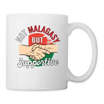 Pas malgache mais un voyageur de campagne solidaire - Mug blanc - blanc - Droite