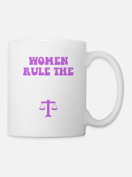 Women dominate the balance sheet - Mug - white