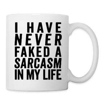 Je n'ai jamais simulé un sarcasme de ma vie - Mug blanc - blanc - Droite