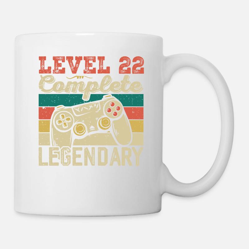 Niveau 22 Complete, Cadeau D'anniversaire 22 Ans - Mug blanc - blanc