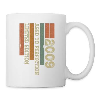 2009 Vintage Retro Geburtstagsgeschenk geboren im Jahr 2009 - Tasse - Weiß - Rechts