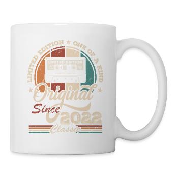 Originelles Retro-Geburtstagsgeschenk für Born in 2022 - Tasse - Weiß - Rechts