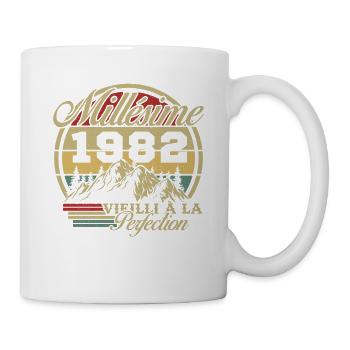Vintage 1982, Vintage 1982 Birthday Gift - Mug - white - Right