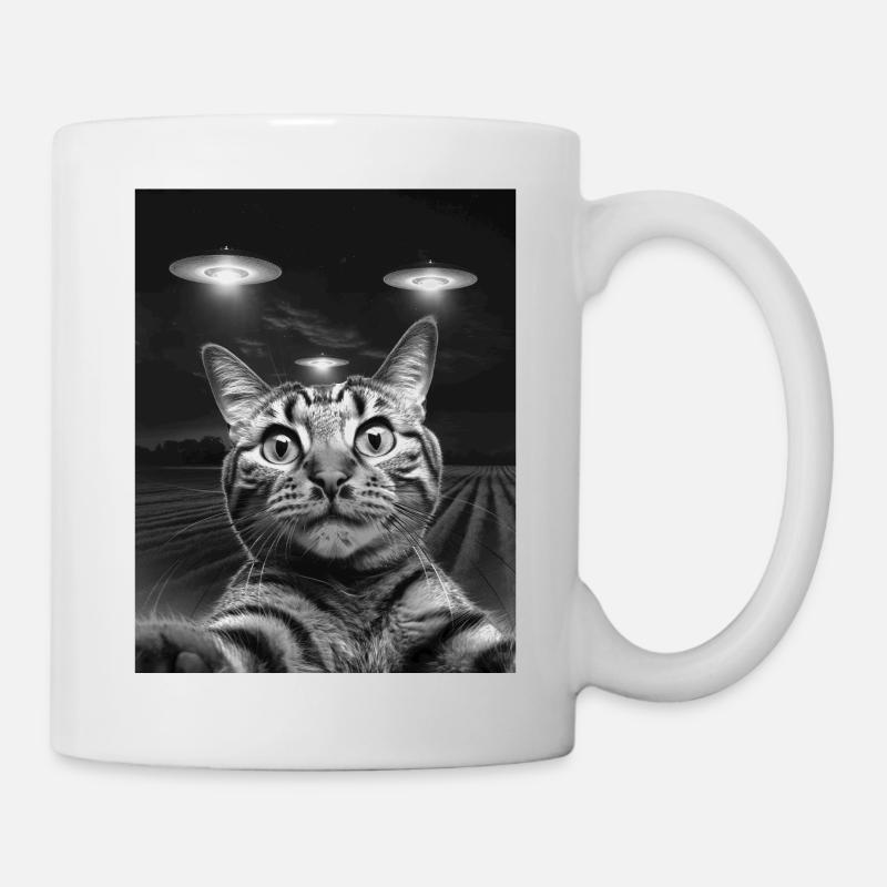 Selfie de chats drôles devant des OVNIS chat OVNI - Mug blanc - blanc
