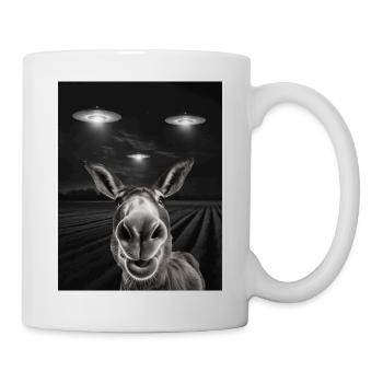 Funny ass selfie in front of UFOs Asses UFO - Mug - white - Right