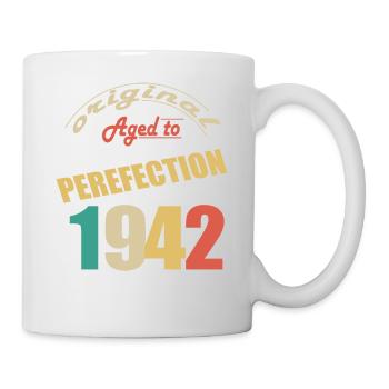 I am 82 years old | I was born in 1942 - birth - Mug - white - Right